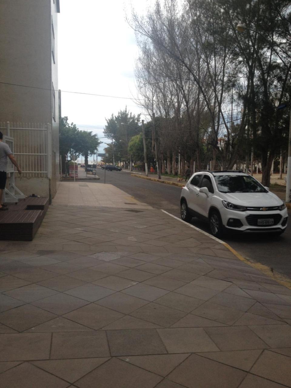Apto ótima localização Apartamento Capão da Canoa Exterior foto